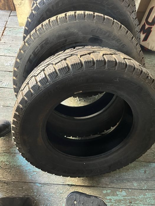 Продам шины  на 16