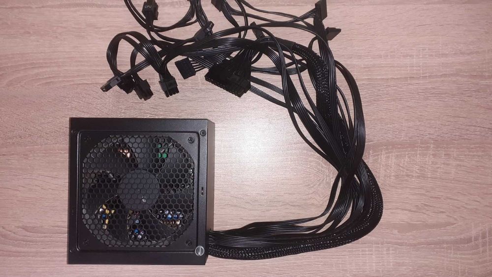 Захранване Seasonic G12 GC-750, 750W, 80+ Gold