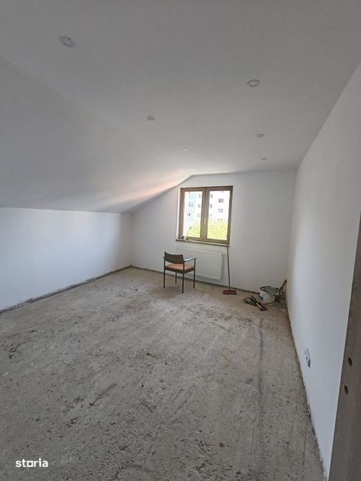 Casa 240 mp, mobilata si gata de locuit, zona Baia Sprie - Central