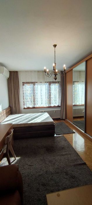 Дава се под наем Двустаен апартамент в София, Център - 65 кв.м за 648.21 € - Снимка #3