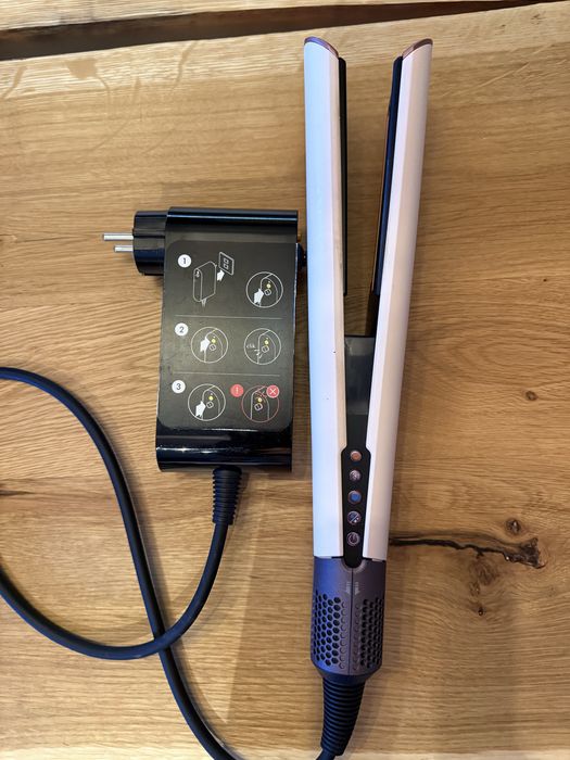 Dyson  HT01 Airstrait