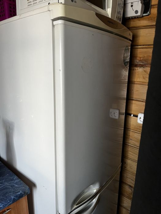 Холодильник б/у