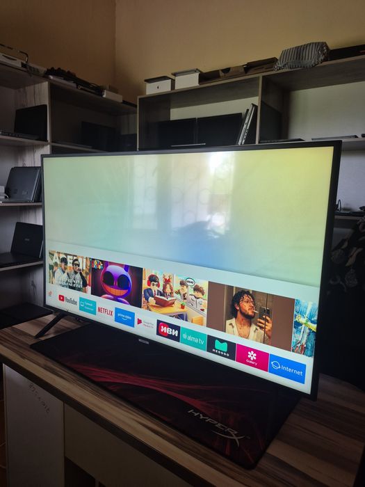 Samsung Smart 4K TV 124см