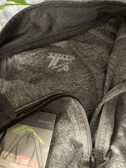 Bluza Tenth run cu guler