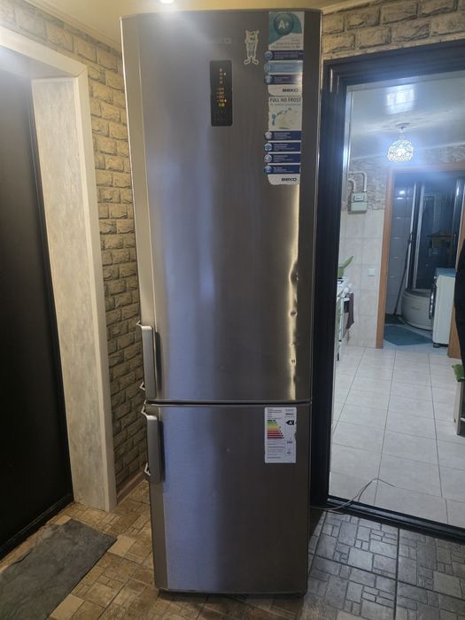 Продам холодильник