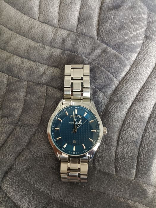Часы Daniel Klein