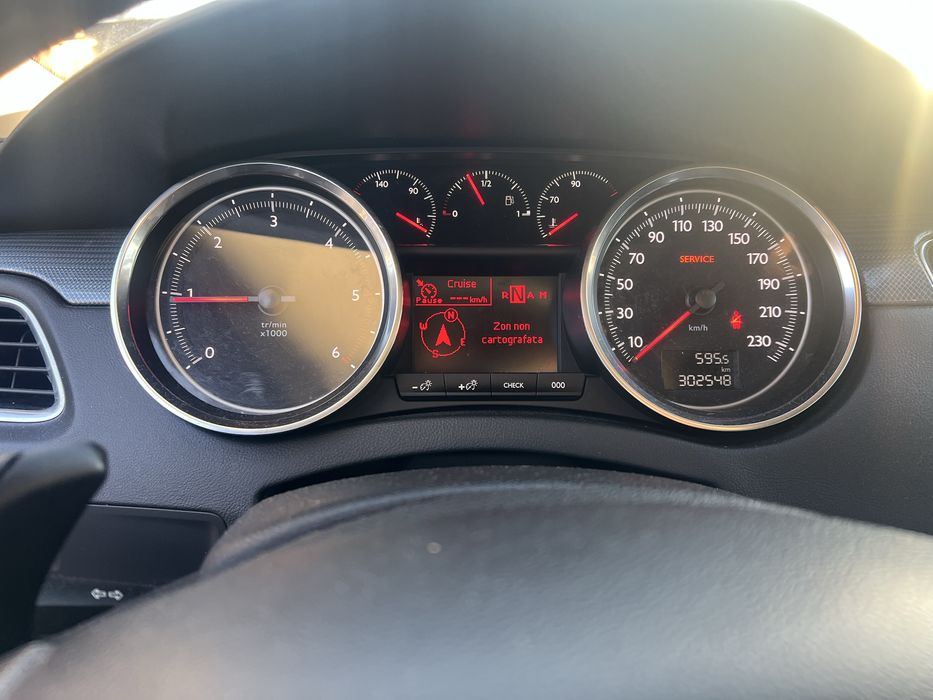 Peugeot 508 E-Hdi Avariat 2012 Automata