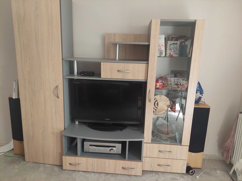 Бежова холна секция