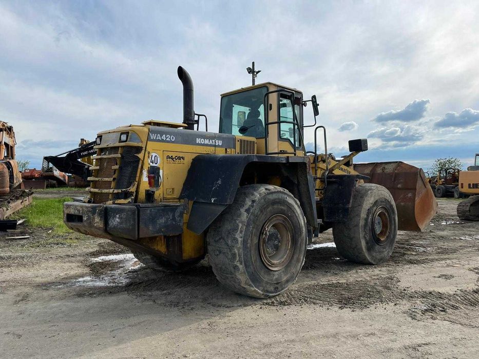 Dezmembrez vola Komatsu WA 420 - piese de schimb Komatsu