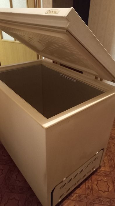 Продам морозилку б/у