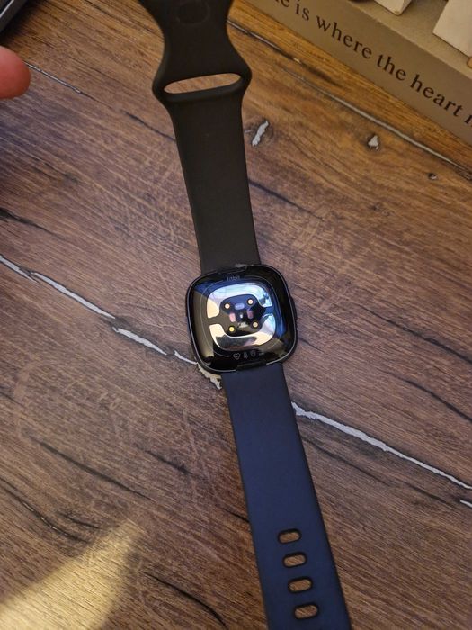 Vand ceas Fitbit Sense2