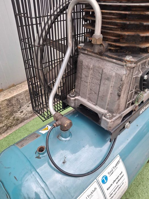 Италиански трифазен професионален компресор