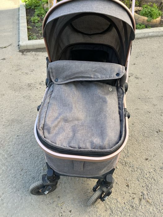 Продам детскую коляску