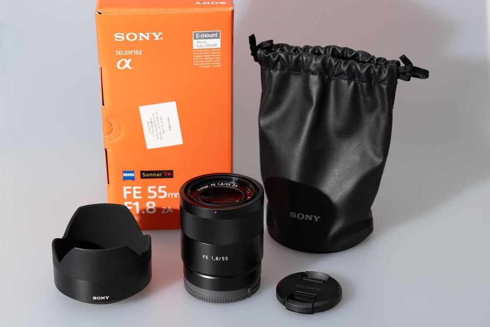 Obiectiv Sony FE 55mm F1.8 Sonnar T*