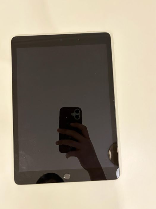Ipad 9,64gb,аккамулятор 100%