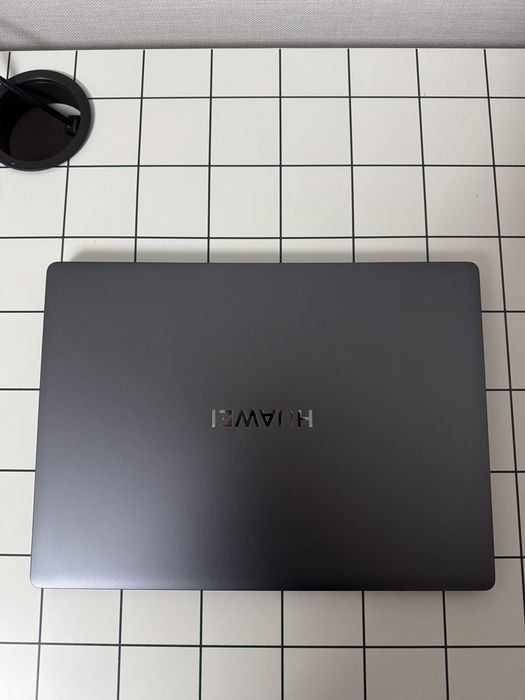Huawei matebook d14