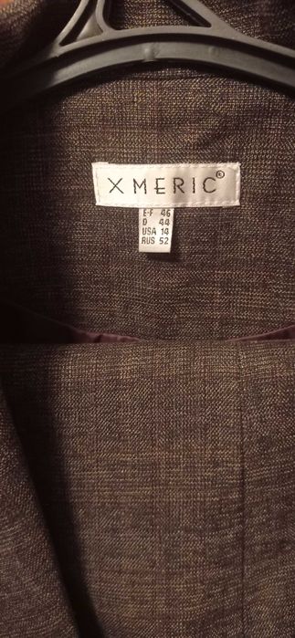 Продам женский костюм