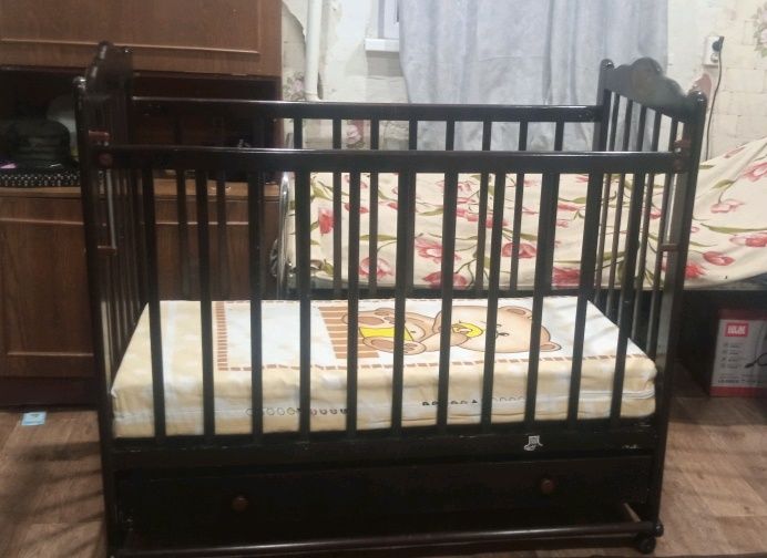 Десткая кроватка