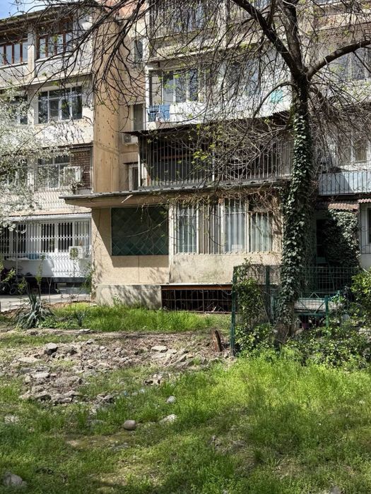 Максим Горький Авир под офис 77кв.м вторая линия срочно своя