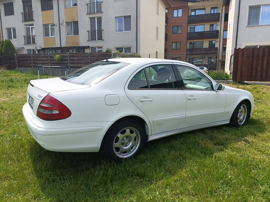 Vand Mercedes E220 an 2005