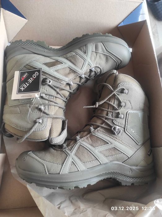 Военни кубинки чисто нови