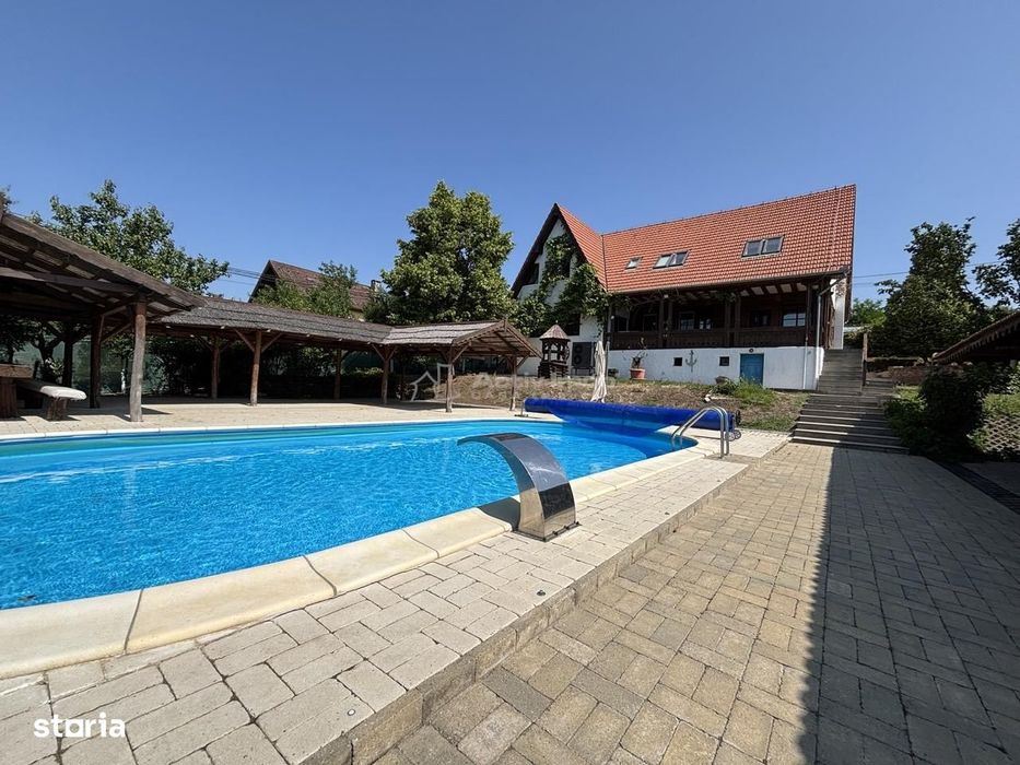 Proprietate de patrimoniu pe malul lacului Paleu - Teren 2.300 mp - pi