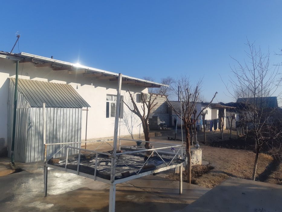 Xovli sotuvda 5 sotix 4xonali