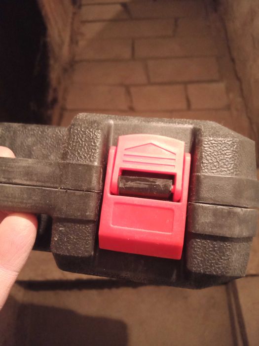 Продам коробку для шуруповёрта