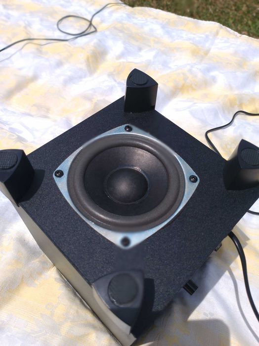 Doua sisteme audio