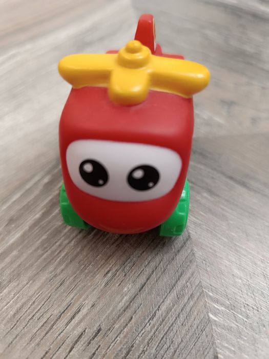 Продам б/у мелкие игрушки