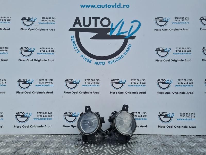 Proiector ceata stanga dreapta Opel Zafira B Facelift
