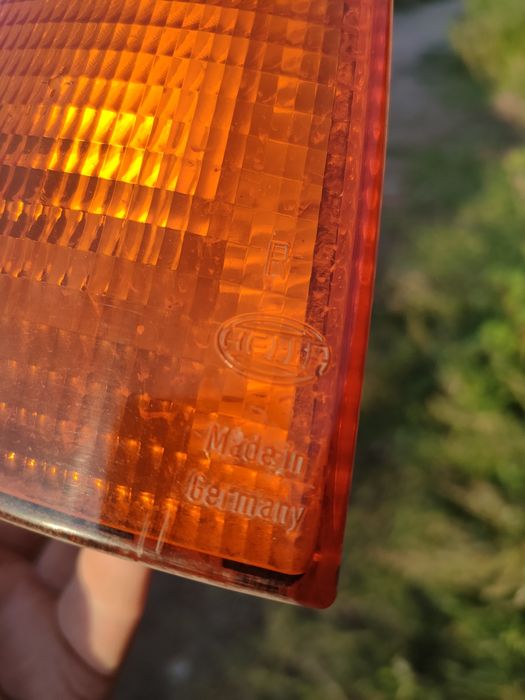 Поворотник VW Passat  B3 правый