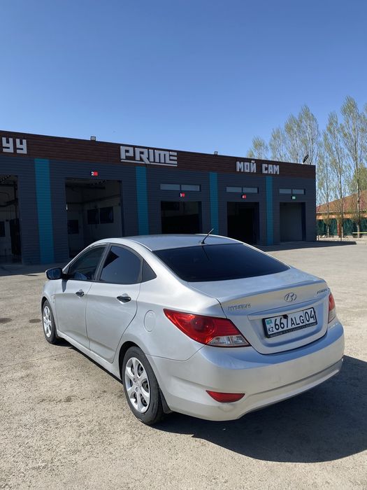 Продам Hyundai Accent 2013