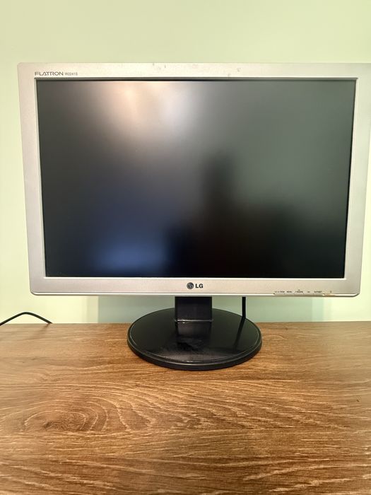 Sistem Desktop Gaming HP Pavilion