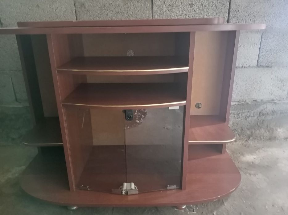Продаются две подставки под телевизор