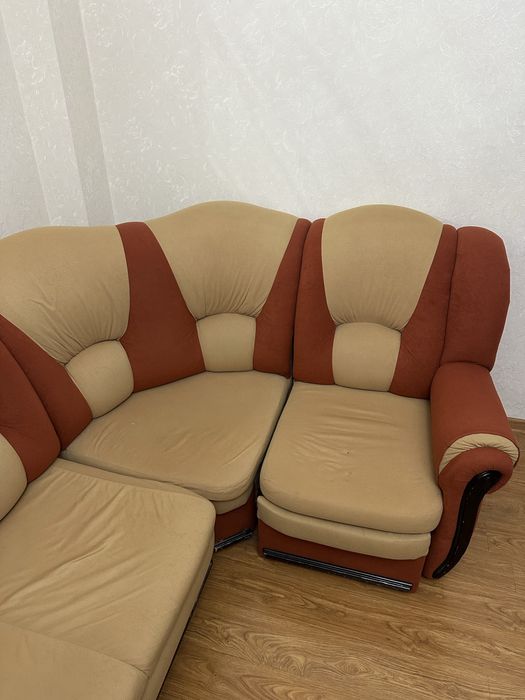 Диван для хола или зала