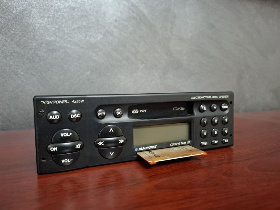 Radio casetofon Blaupunkt Coburg Rcm 127, deosebit, motorizat