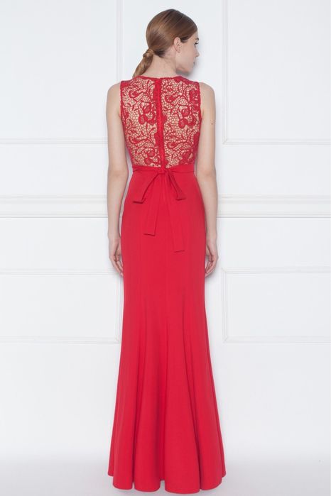 Великолепна червена дълга рокля NISSA. Дълга синя рокля Calvin Klein.