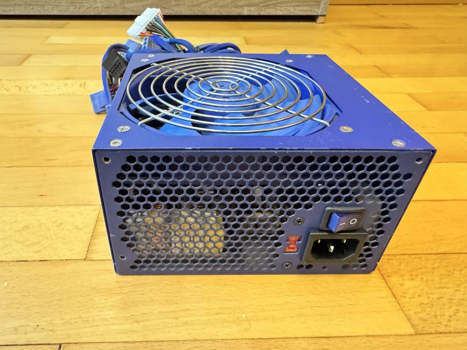 Качествени захранвания за компютър FSP Fortron (350W / 400W / 500W)
