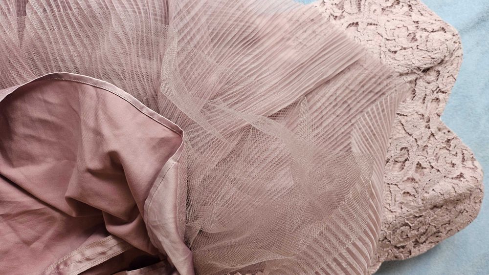 Рокля с тюл Lipsy