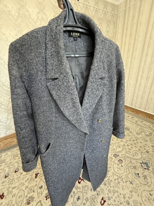 Пальто осенно-весенний