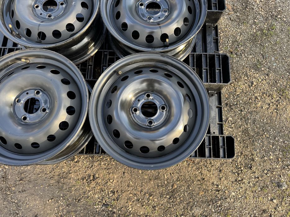 4бр.Оригинални джанти 15цола 4x100 за Renault Modus,Nissan Micra,Dacia