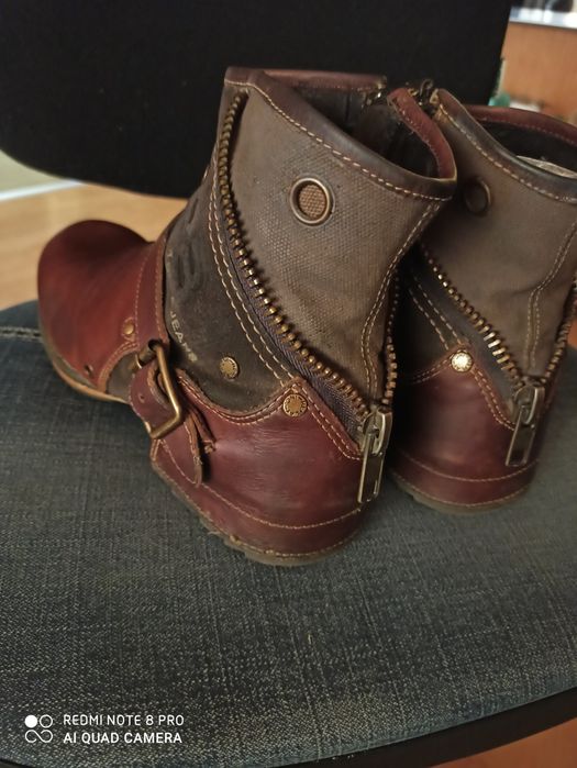 Мъжки боти REPLAY