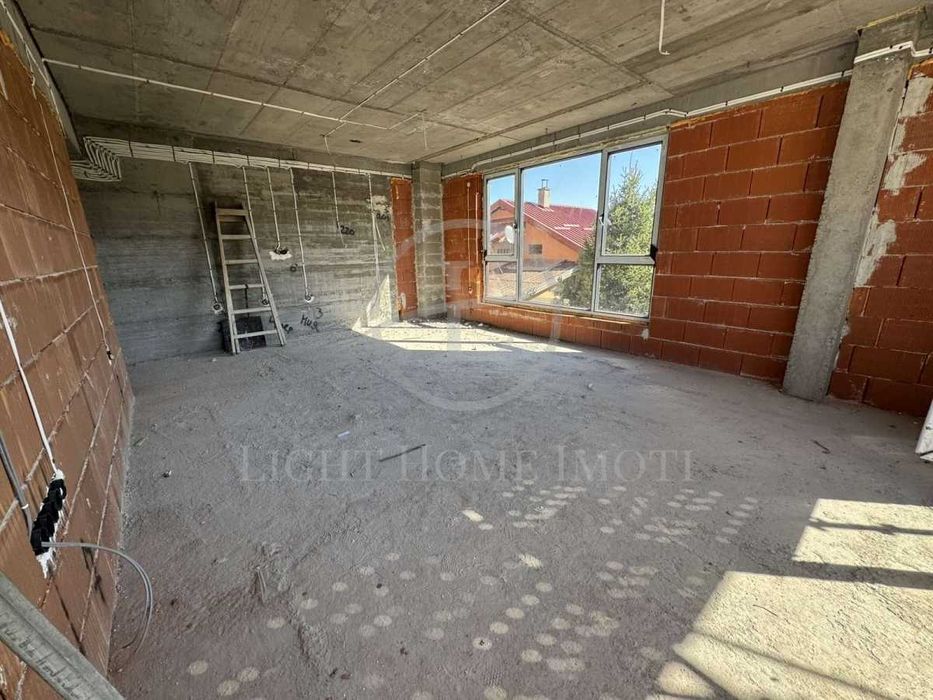 Продава се Тристаен апартамент в Пловдив, Кършияка - 119 кв.м за 1227 €/кв.м - Снимка #1