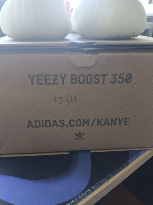 Adidas Yeezy boost350