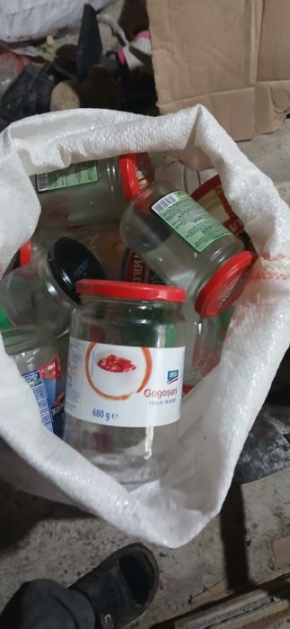 Borcane goale cu capac