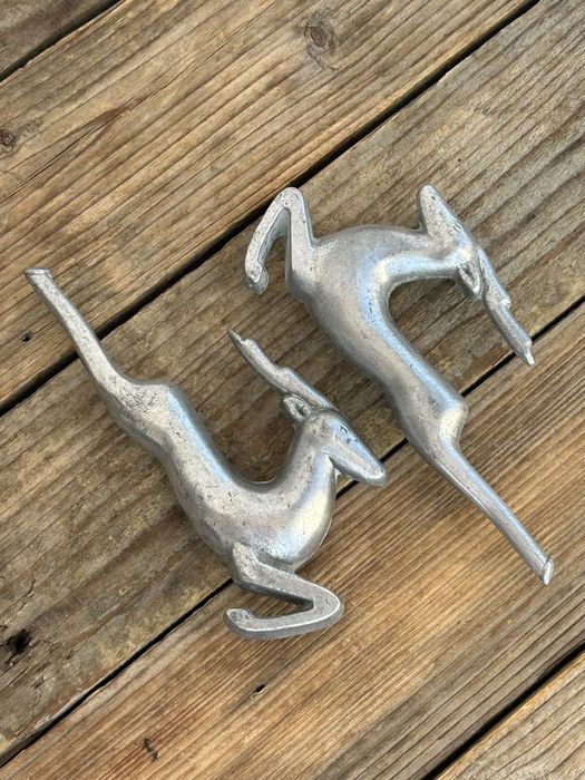 Ретро емблема ГАЗ 21