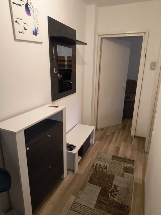 De inchiriat apartament cu 2 camere decomandate str. Mihai Viteazul, Brasov - aproape de Universitatea Transilvania