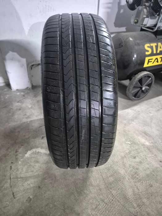 Vând anvelope Hankook