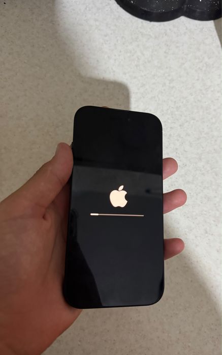 iphone 15 256гб акб 100%